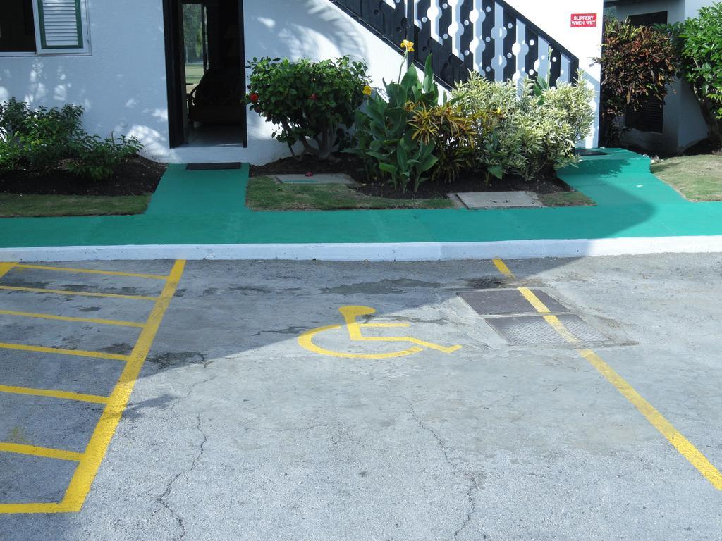 Plum Tree Club Διαμέρισμα Κράιστ Τσερτς Εξωτερικό φωτογραφία